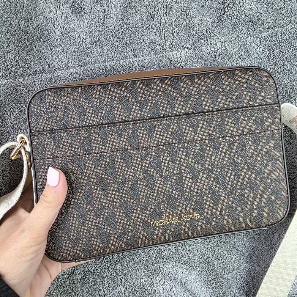 Michael Kors Signature Brown and Gold Crossbody Bag - Picture 1 of 4